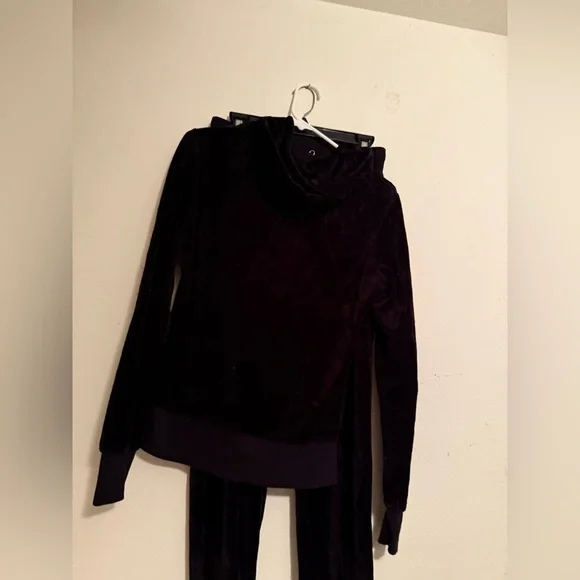 Fashion Nova Midnight Velour Hoodie Set - Picture 3 of 4